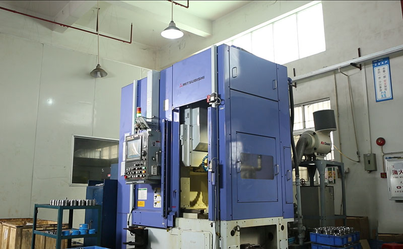 日本三菱插齒機(jī).jpg 日本三菱插齒機(jī).jpg